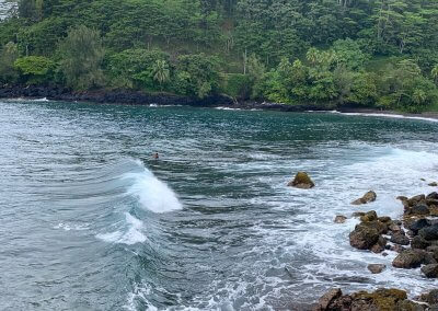 surfer sur les vagues